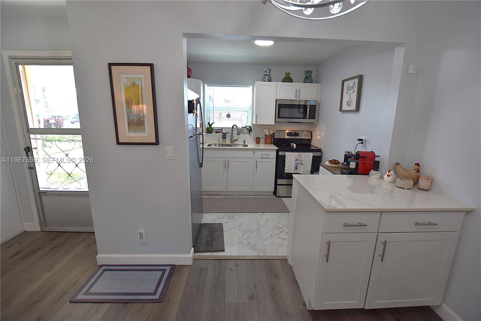 CRESTHAVEN VILLAS CONDO 3 - Residential Lease