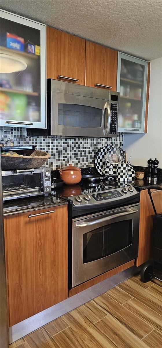 1800 CLUB CONDO - Residential