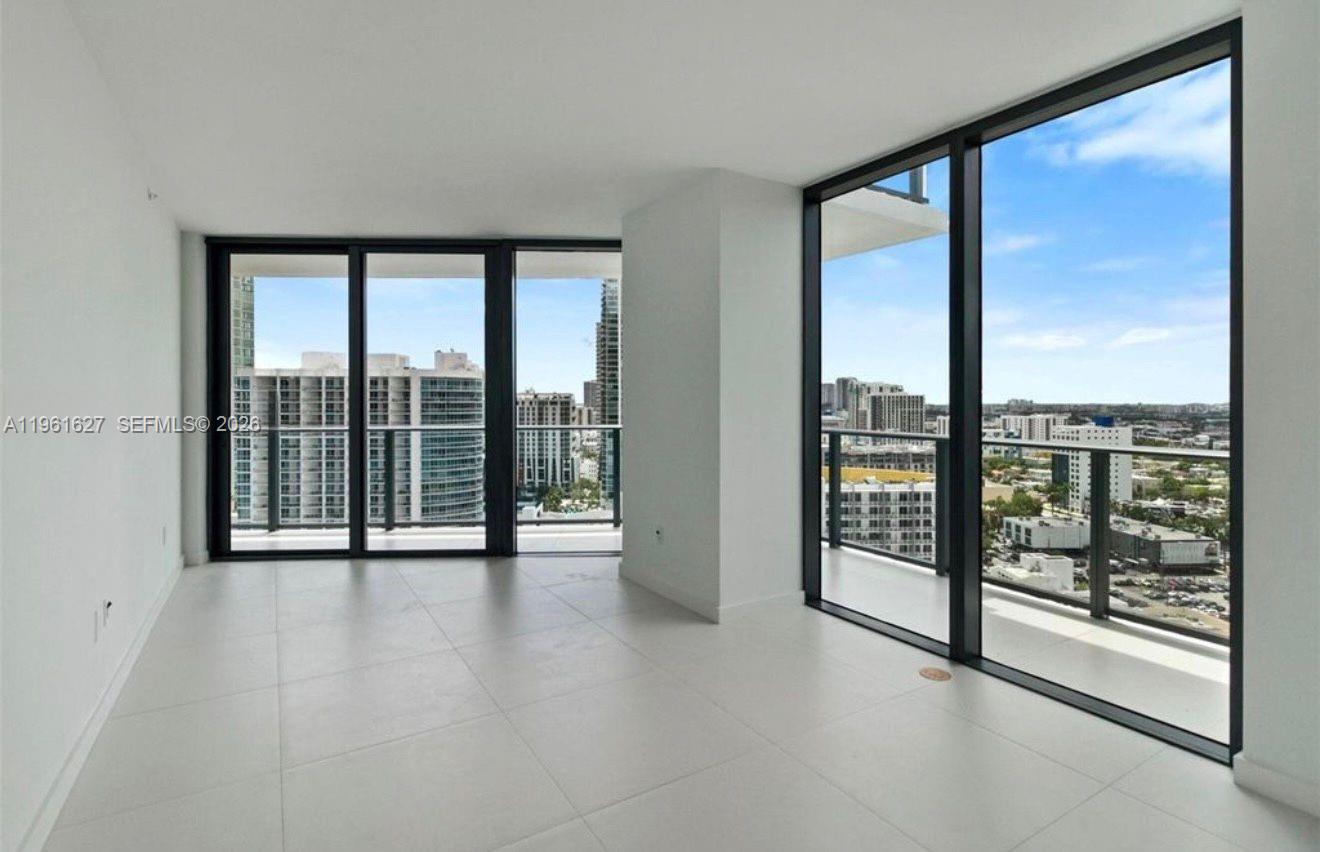 PARAISO BAYVIEWS CONDO - Residential