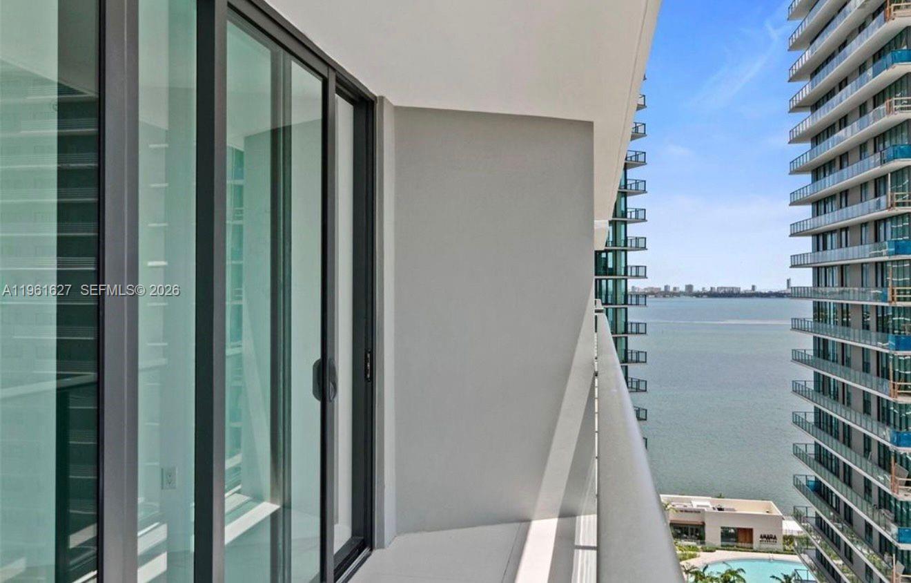 PARAISO BAYVIEWS CONDO - Residential