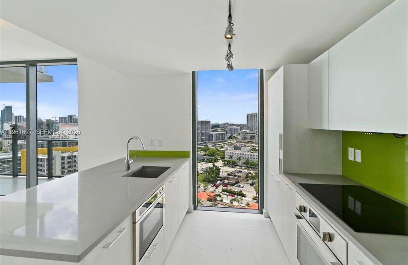 PARAISO BAYVIEWS CONDO - Residential