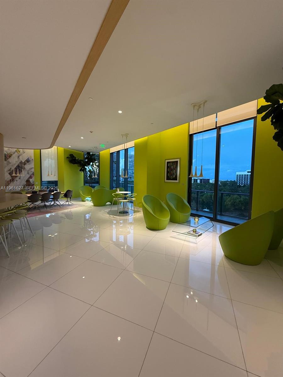 PARAISO BAYVIEWS CONDO - Residential