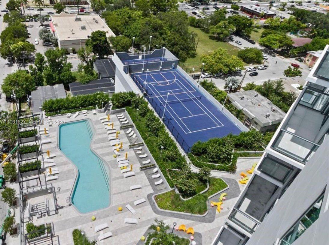 PARAISO BAYVIEWS CONDO - Residential