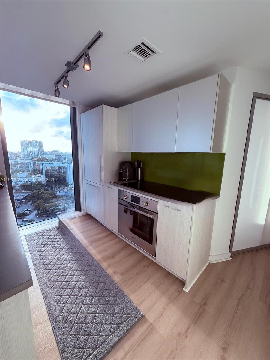 PARAISO BAYVIEWS CONDO - Residential