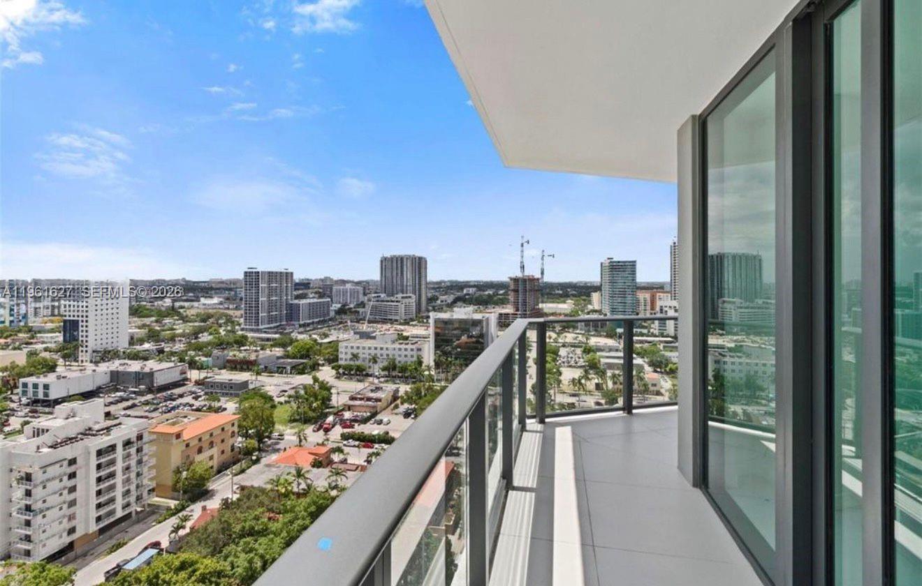 PARAISO BAYVIEWS CONDO - Residential