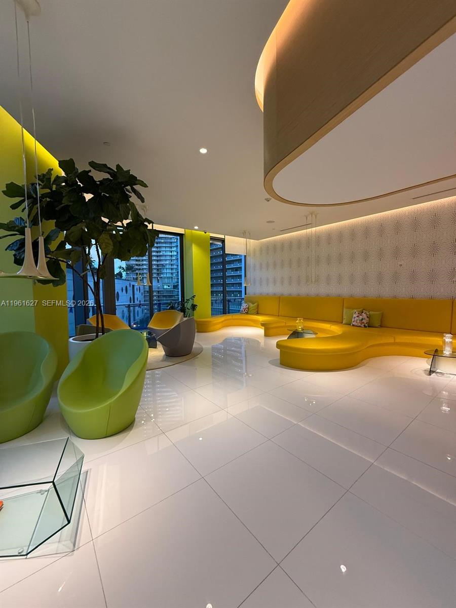 PARAISO BAYVIEWS CONDO - Residential