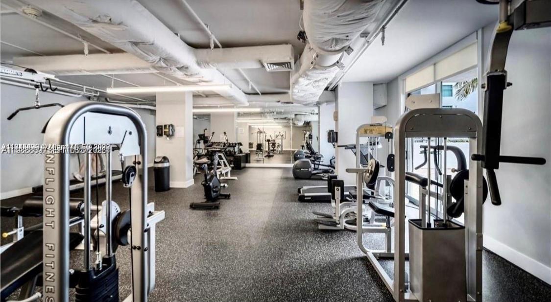 HOLLYWOOD STATION RES CON - Residential Lease