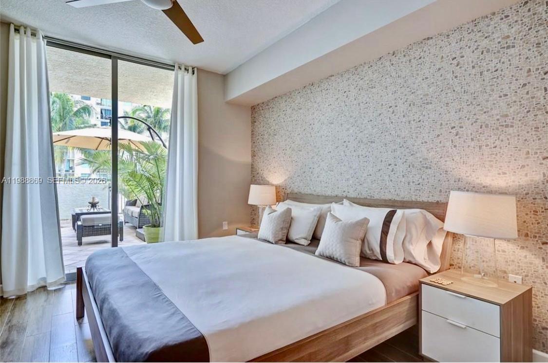 HOLLYWOOD STATION RES CON - Residential Lease