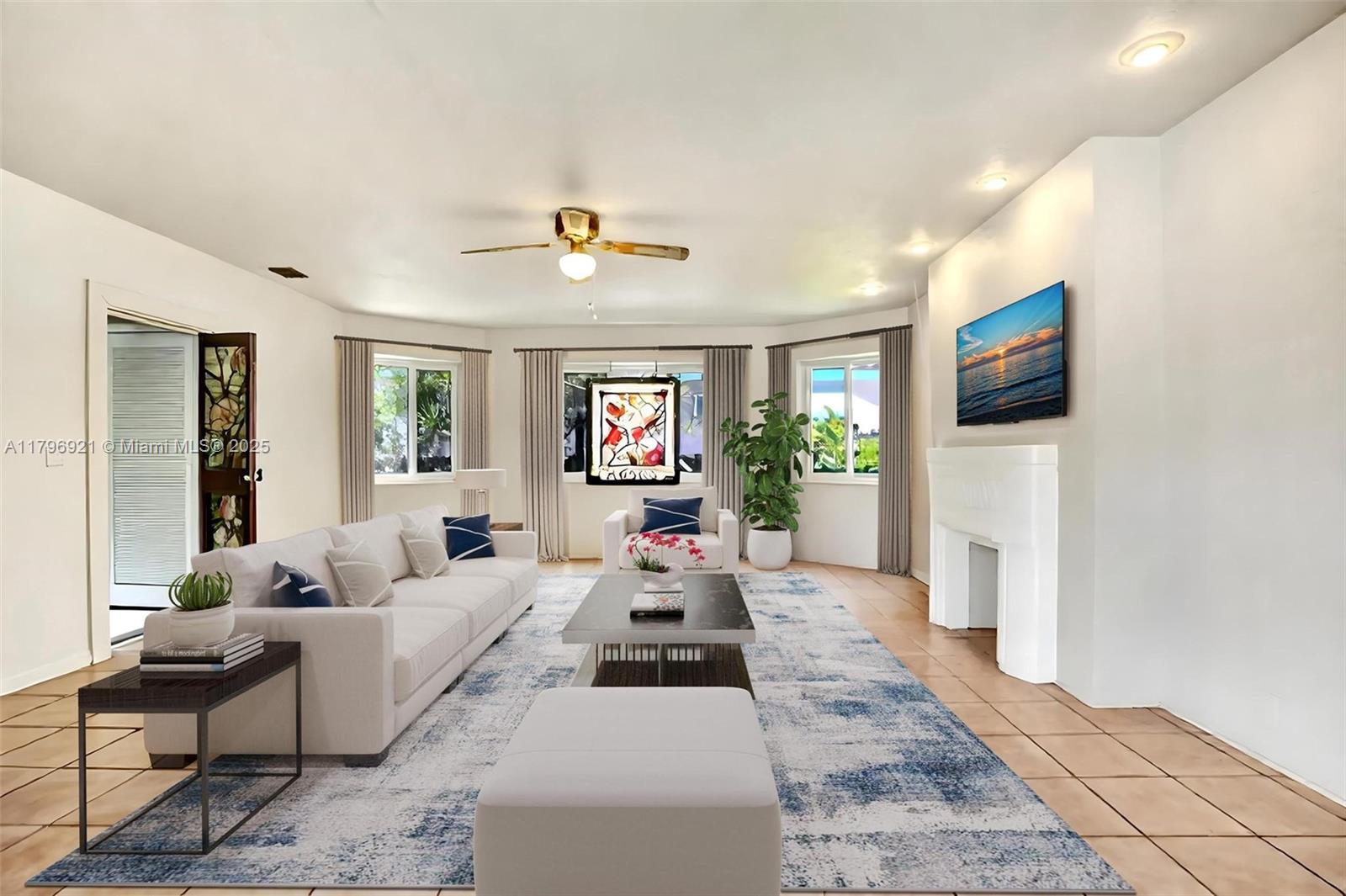 326 S 14th Ave