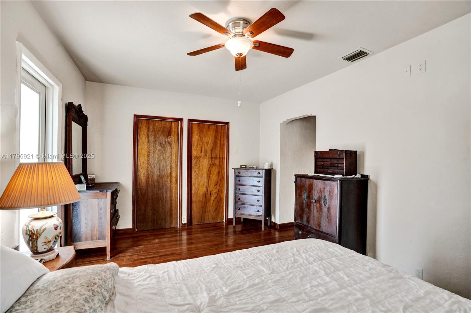 HOLLYWOOD - Residential