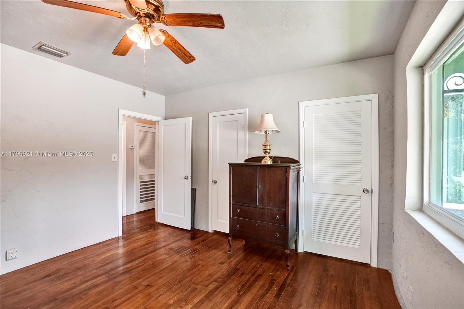 HOLLYWOOD - Residential