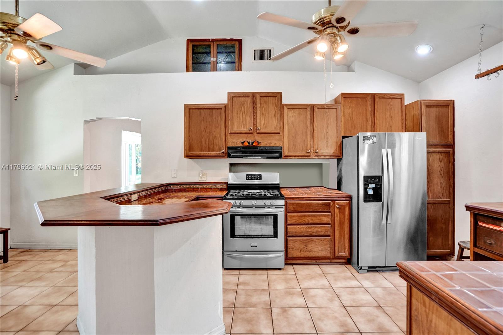 HOLLYWOOD - Residential