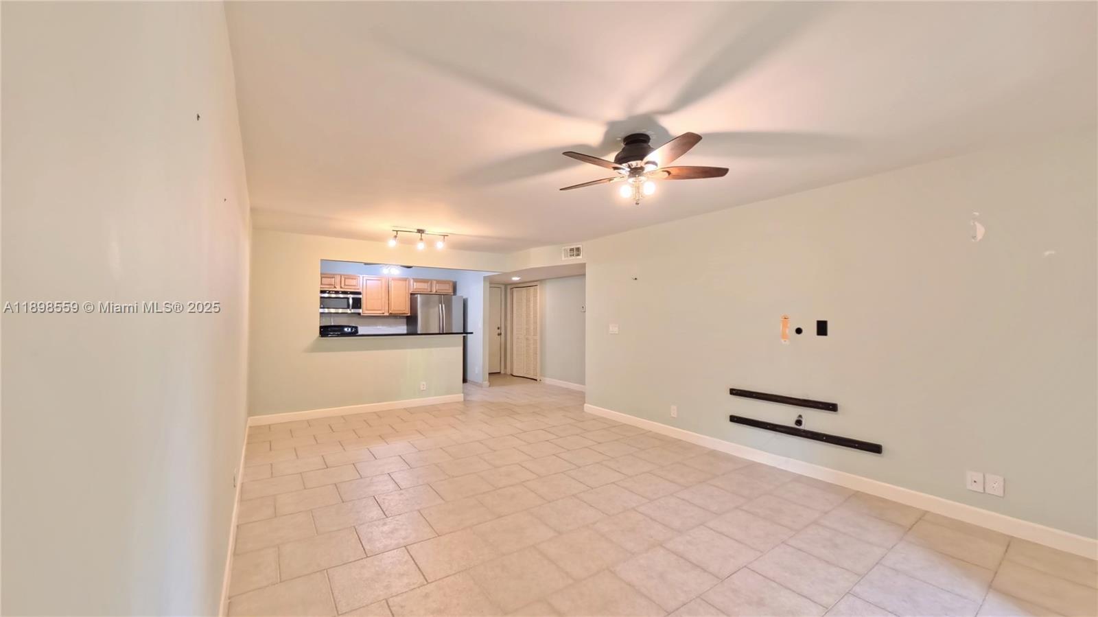 4135 NW 88th Ave 103