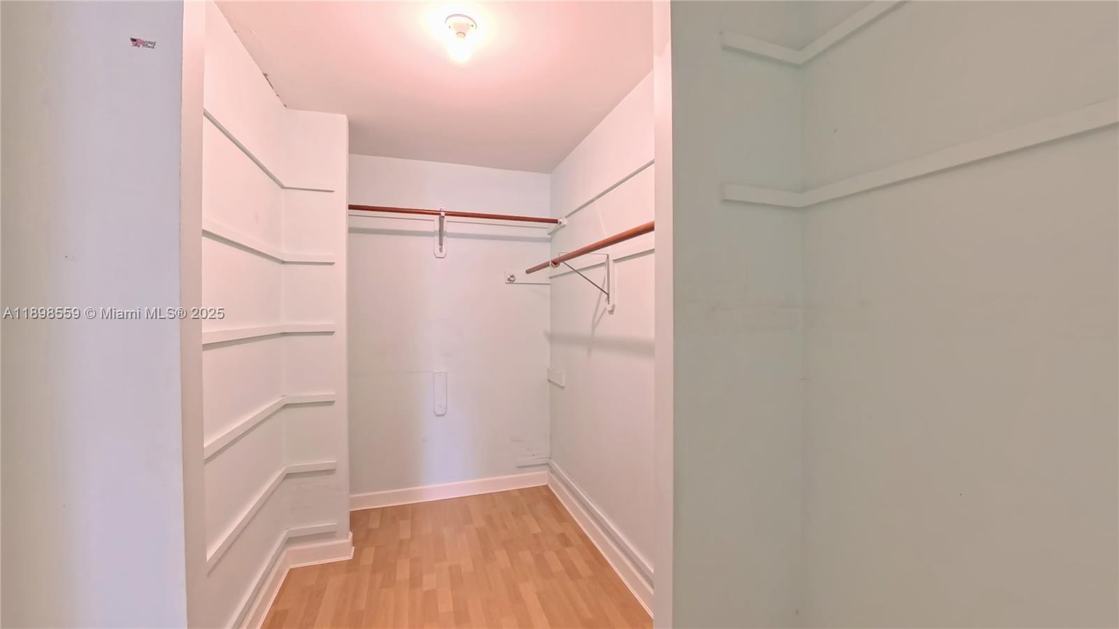 RAMBLEWOOD EAST CONDO - Residential