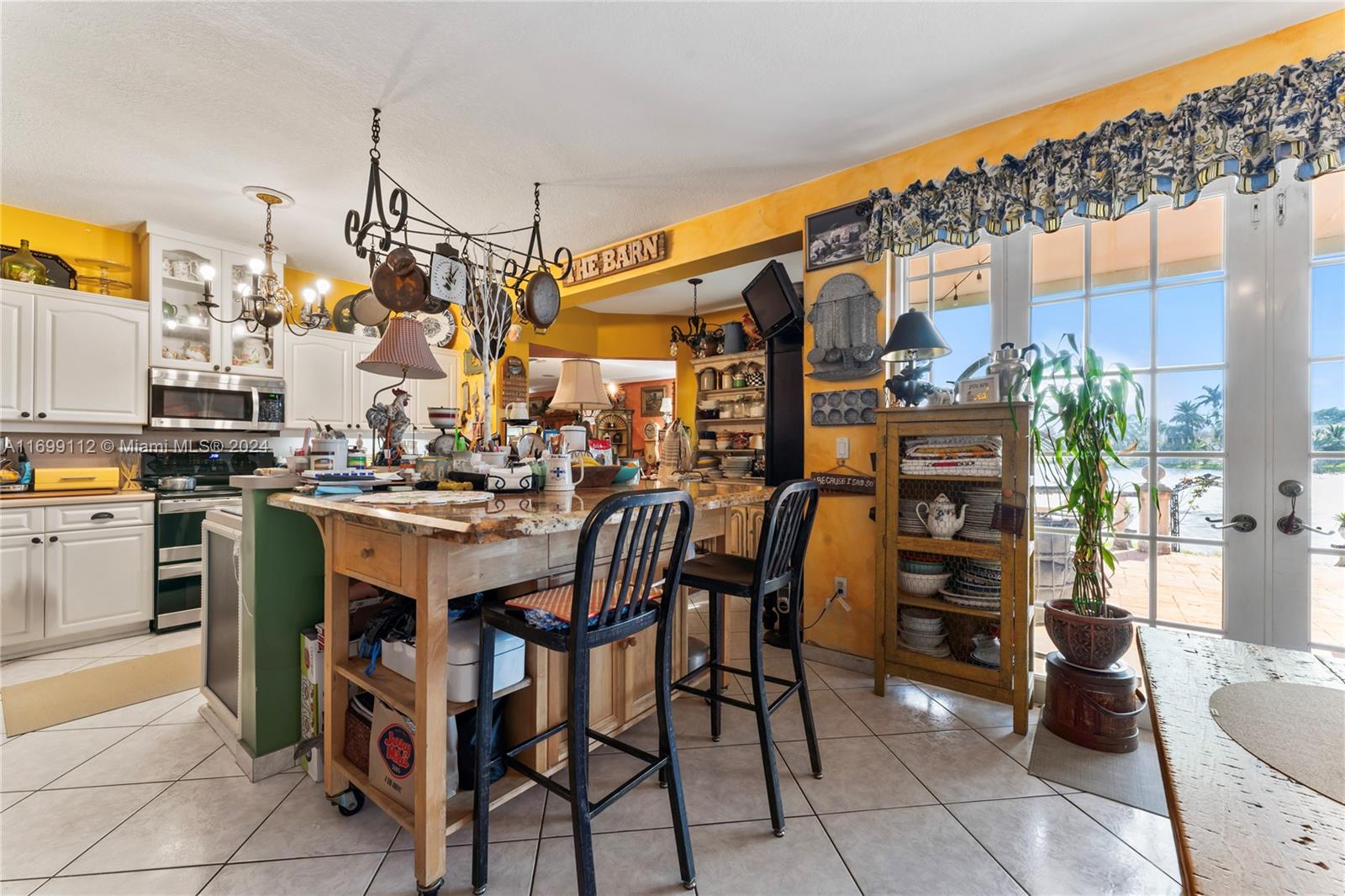 REPLAT OF COUNTRY LAKES - Residential