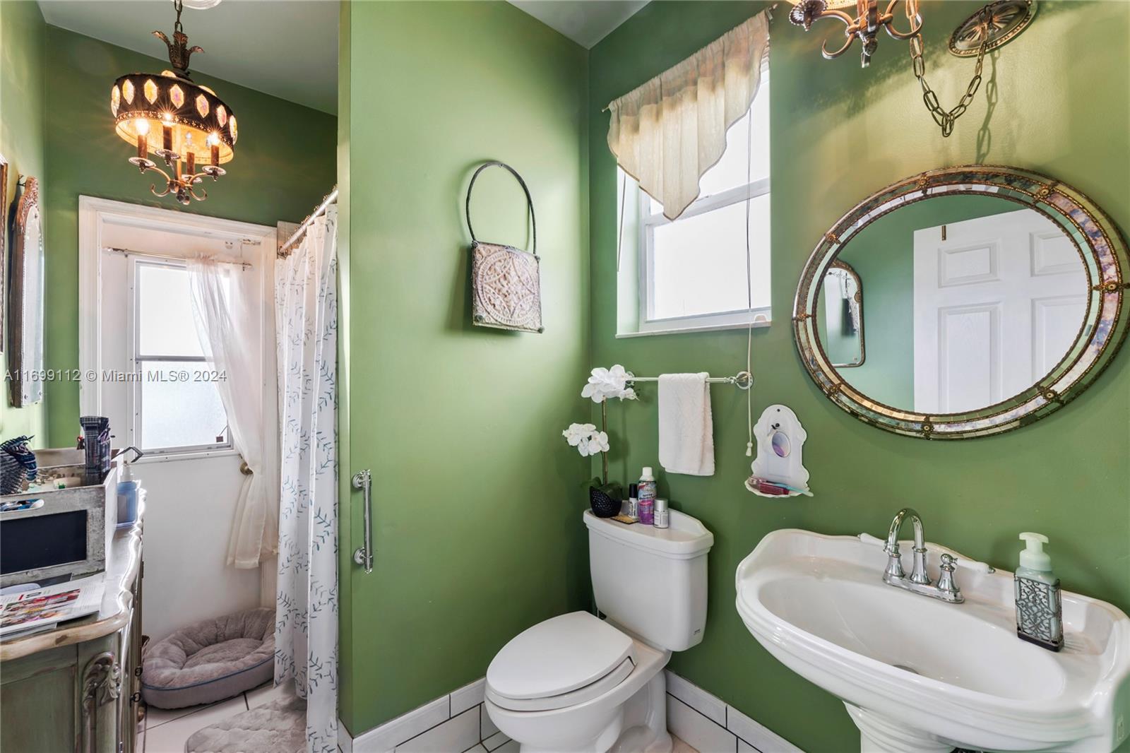 REPLAT OF COUNTRY LAKES - Residential