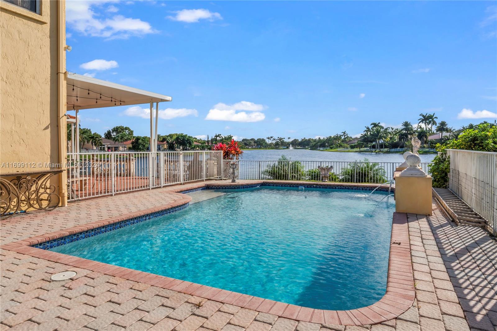 REPLAT OF COUNTRY LAKES - Residential