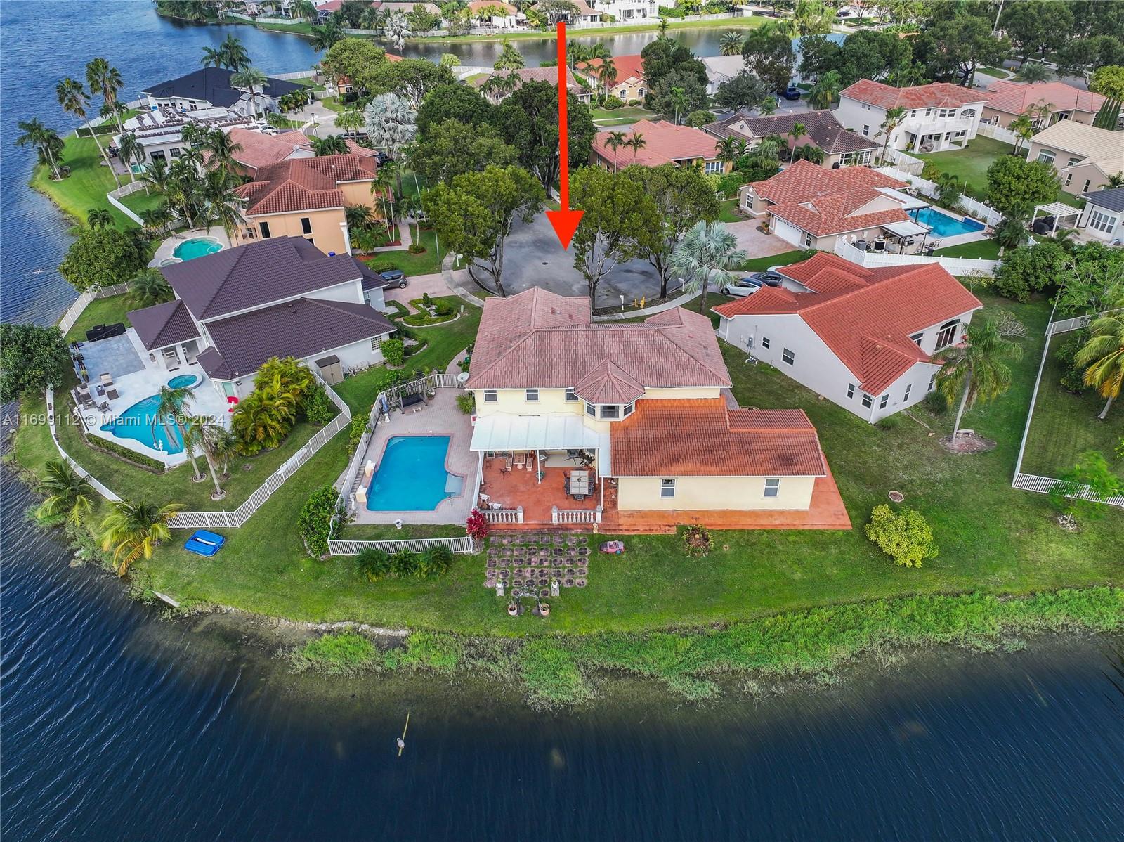 REPLAT OF COUNTRY LAKES - Residential