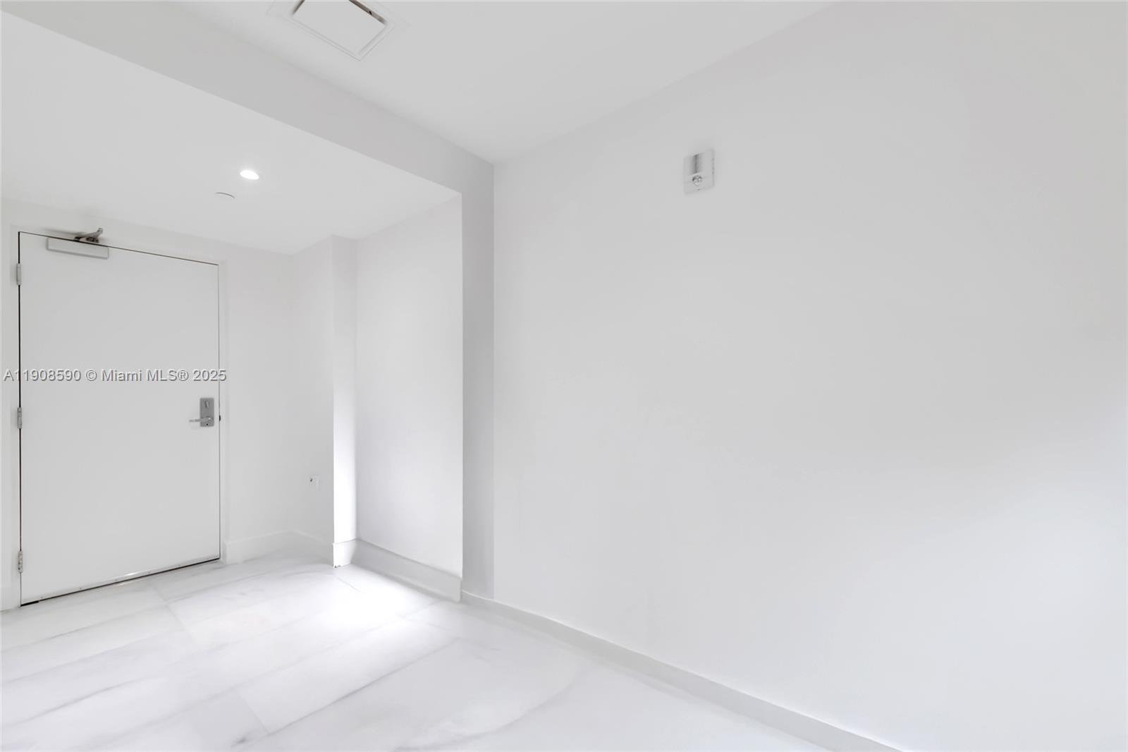 ESCOTTONIA PARK - Residential Lease