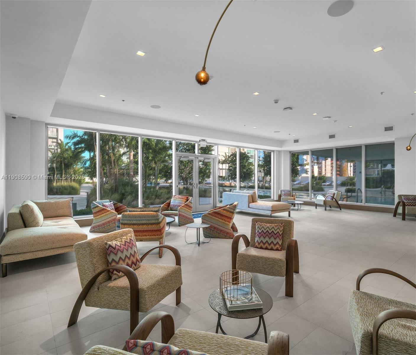 ESCOTTONIA PARK - Residential Lease