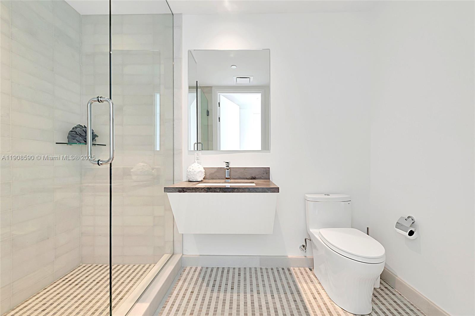 ESCOTTONIA PARK - Residential Lease