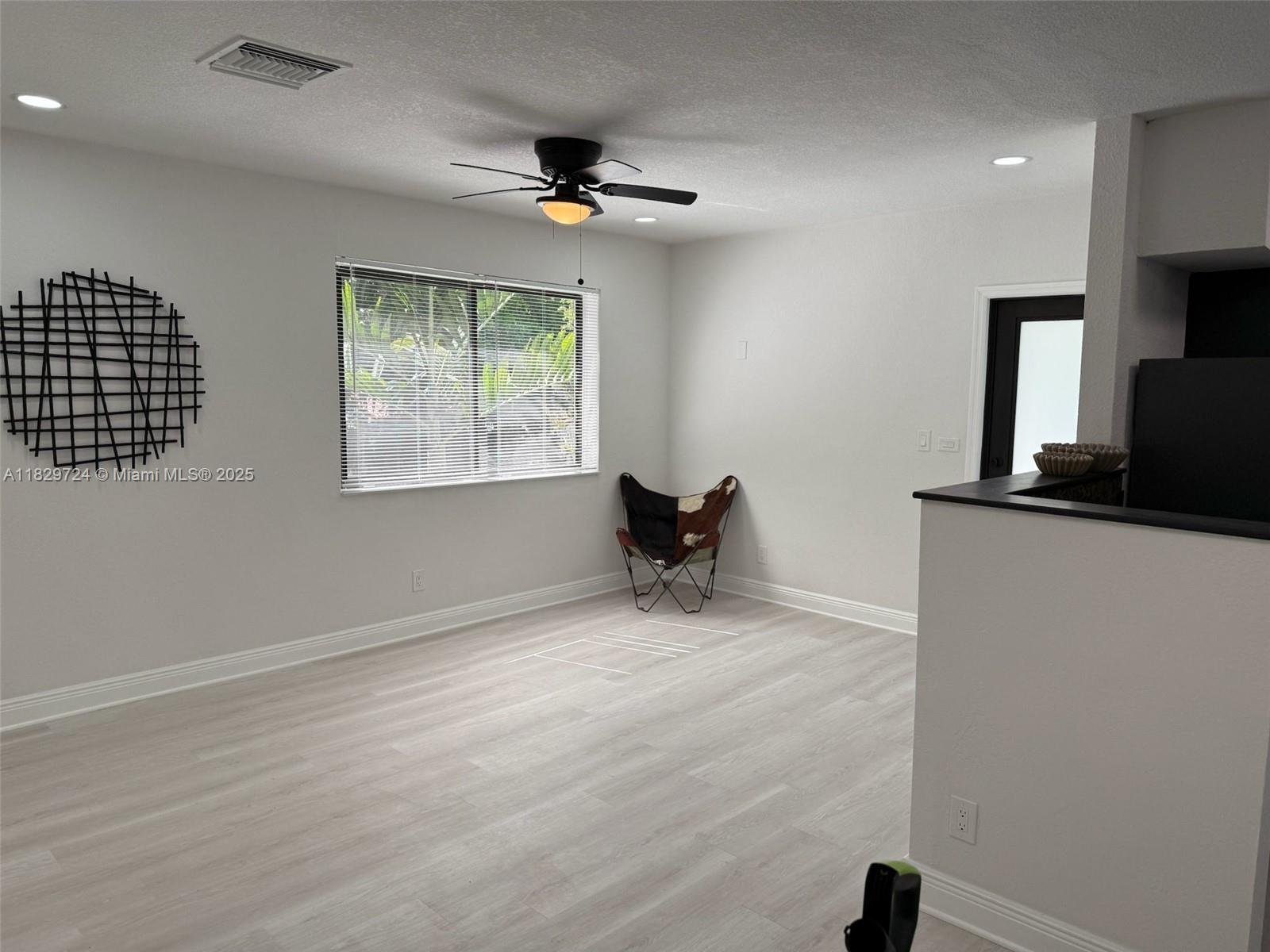 1ST ADDN BISCAYNE LAWN - Residential Lease
