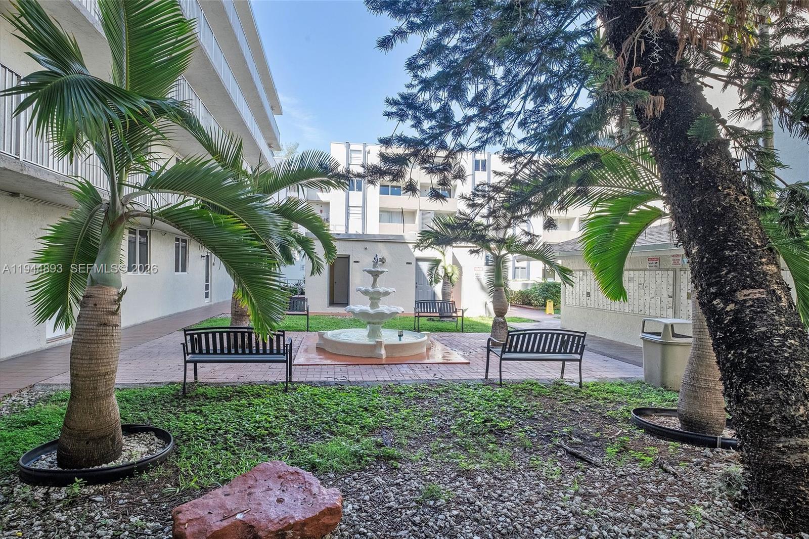 SAMARI LAKE EAST CONDO - Residential