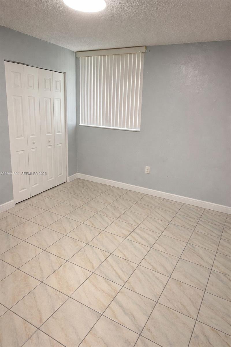 SAMARI LAKE EAST CONDO - Residential