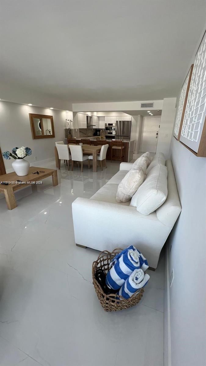 PLAYA DEL MAR CONDO - Residential