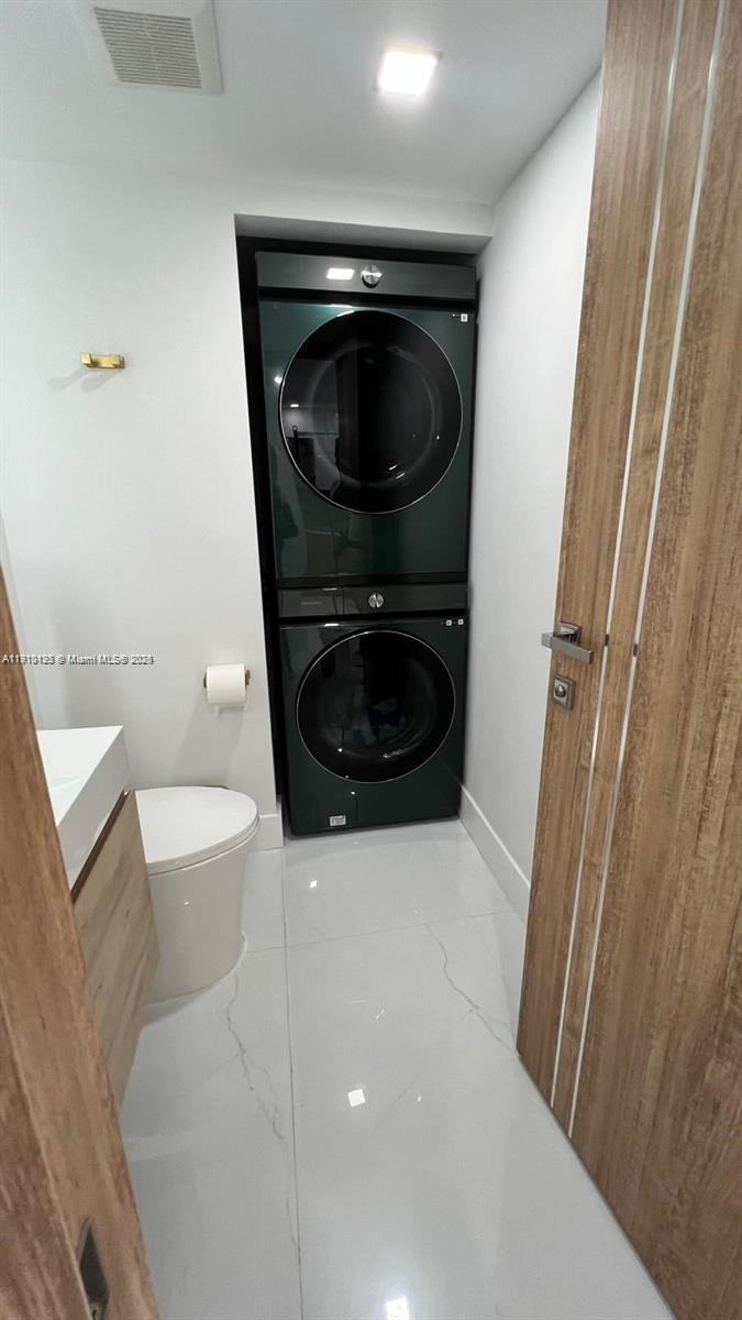 PLAYA DEL MAR CONDO - Residential