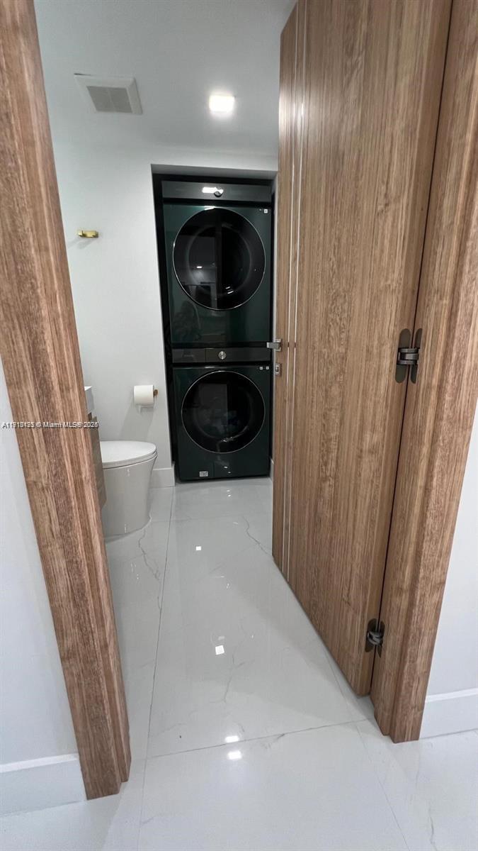 PLAYA DEL MAR CONDO - Residential