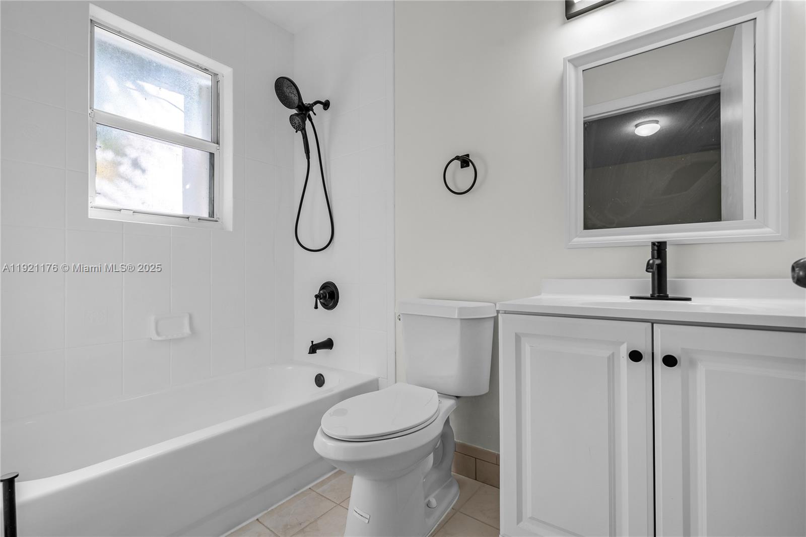 REALTY SECURITIES CORPPB - Residential Lease