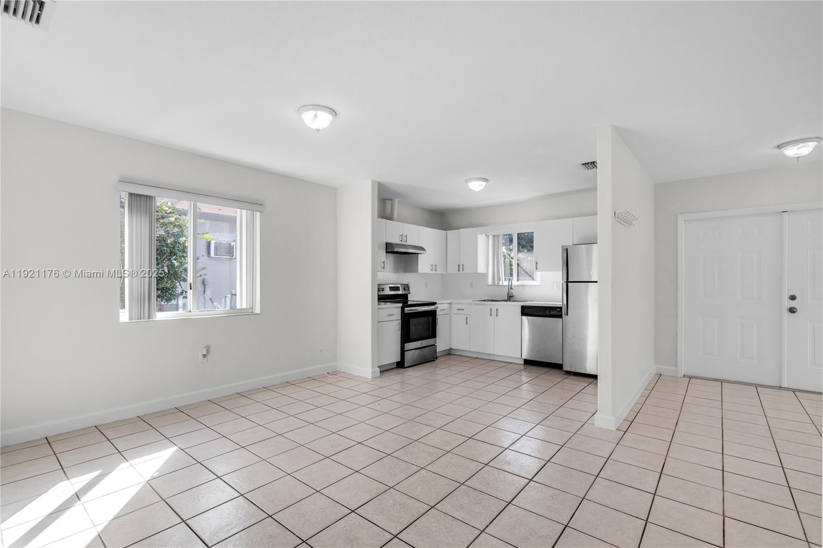 REALTY SECURITIES CORPPB - Residential Lease