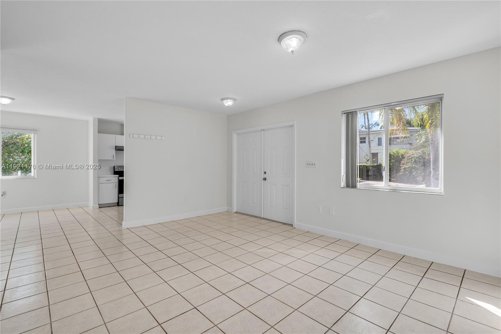 2815 SW 39th Ave 2817