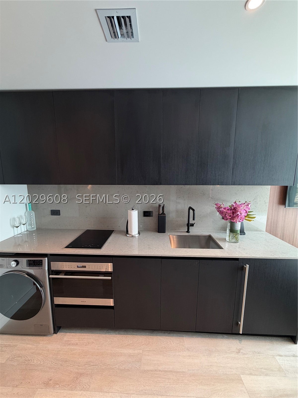 20 NE 11TH ST 3306B