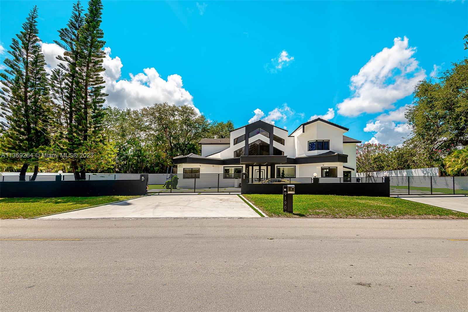 BAPTIST AREA - Residential