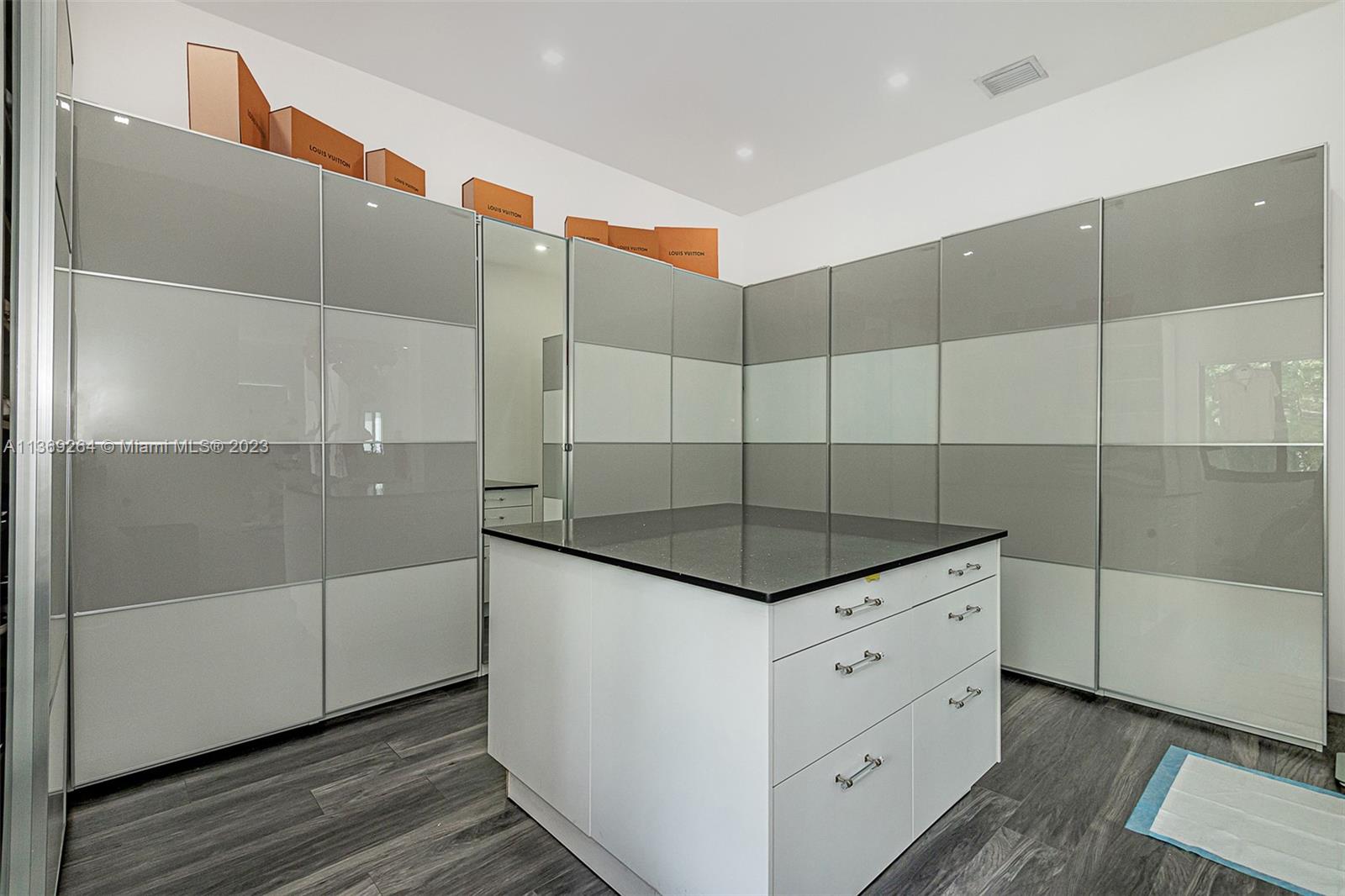 BAPTIST AREA - Residential