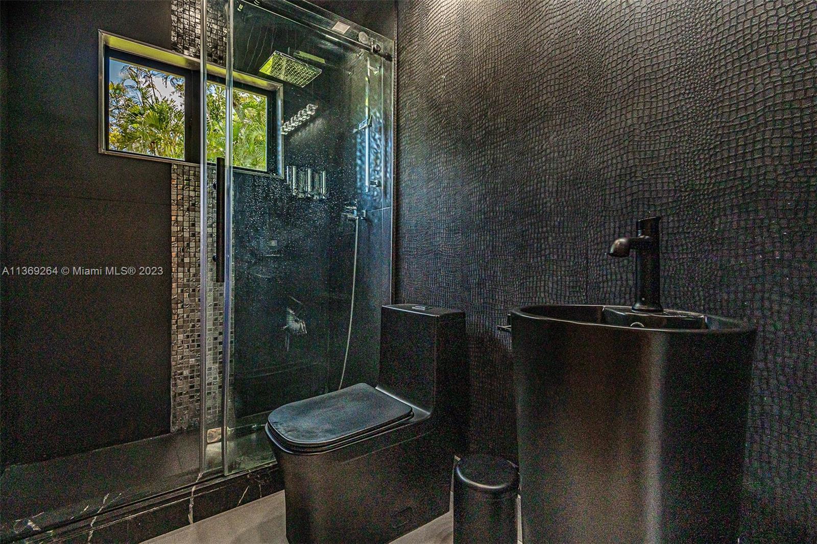 BAPTIST AREA - Residential