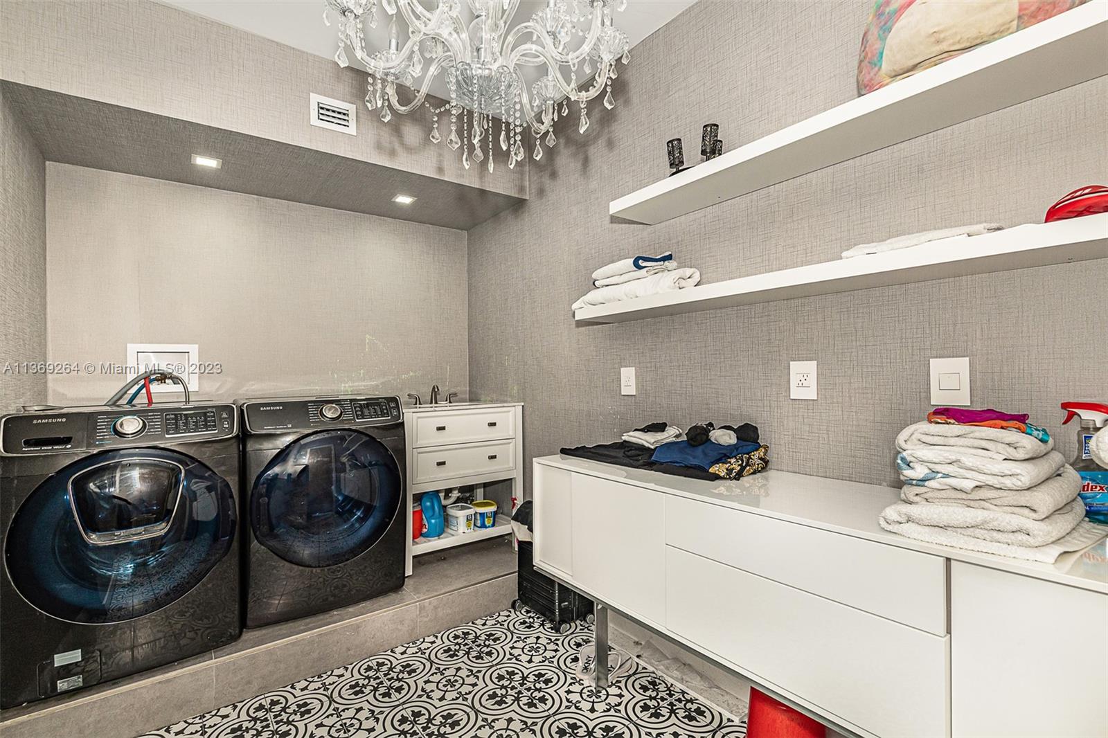 BAPTIST AREA - Residential