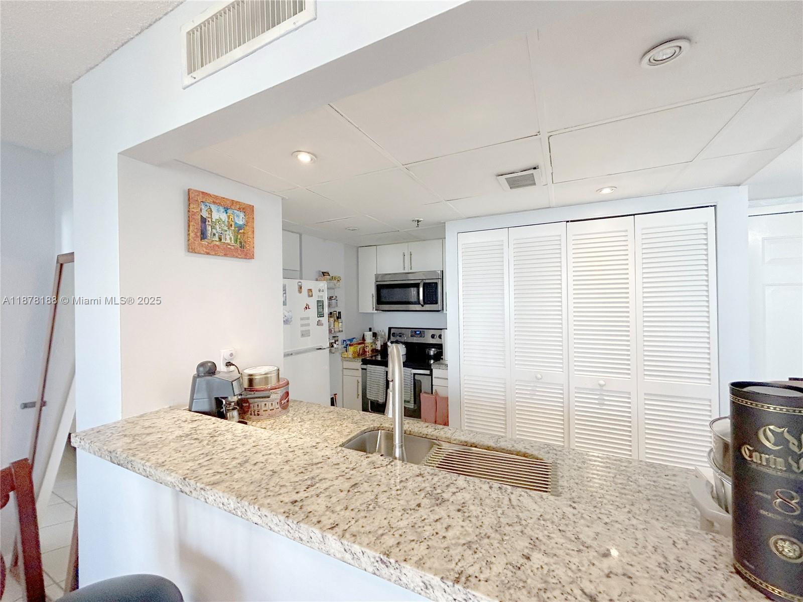 BRICKELL KEY II CONDO - Residential