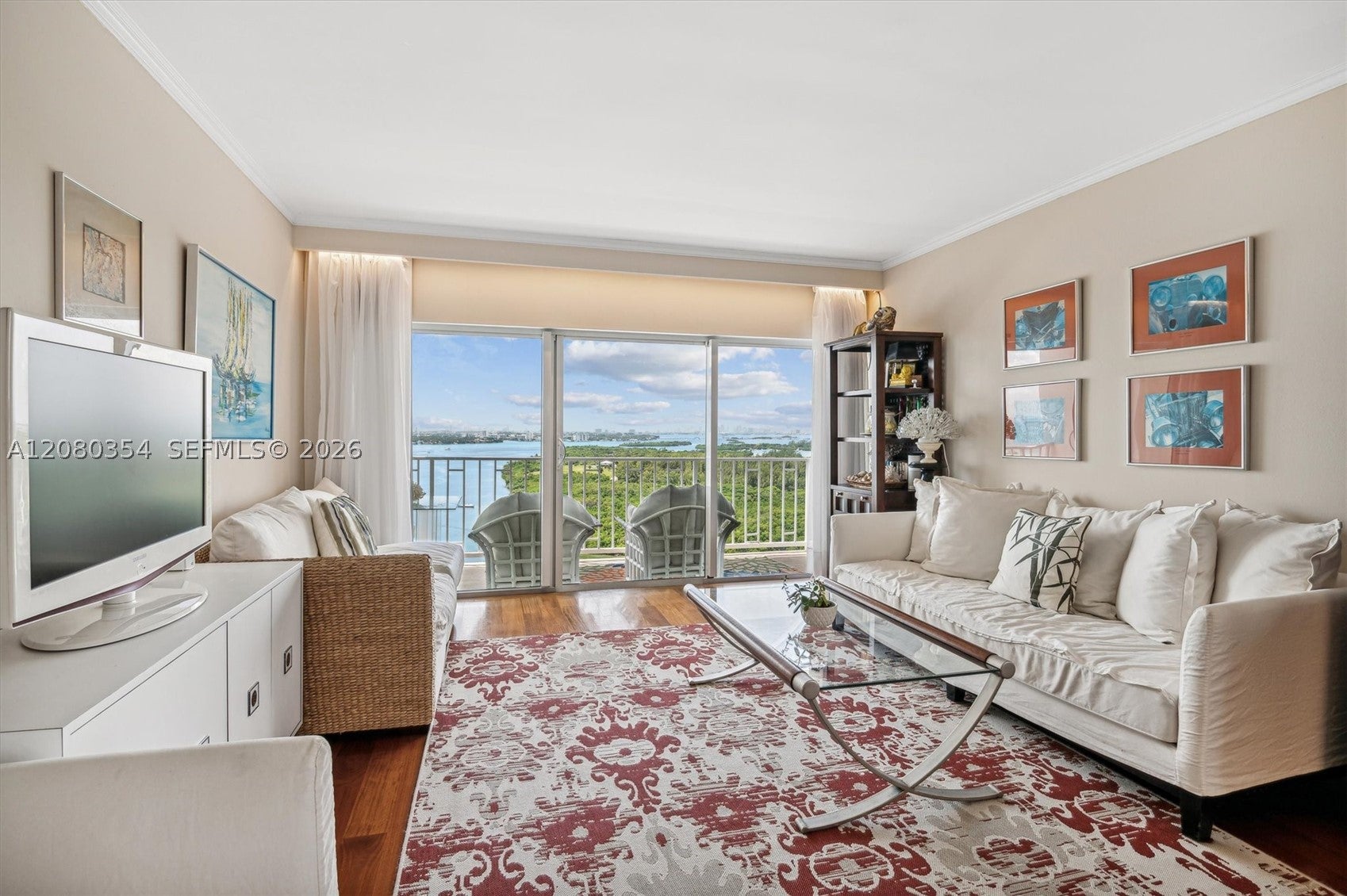 500 Bayview Dr 2122