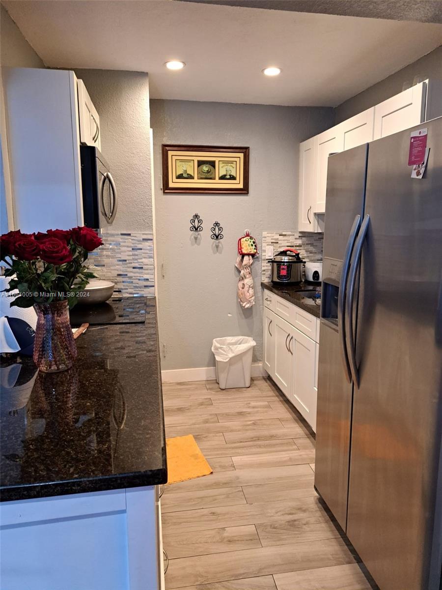 SUNSET PALMS WEST CONDO - Residential