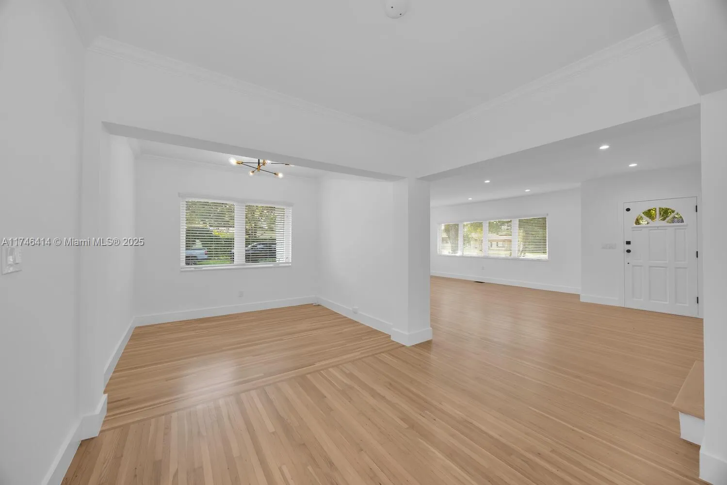 Coral Gables, Florida 33146, United States, 3 Bedrooms Bedrooms, ,2 BathroomsBathrooms,Residential,Active,1626