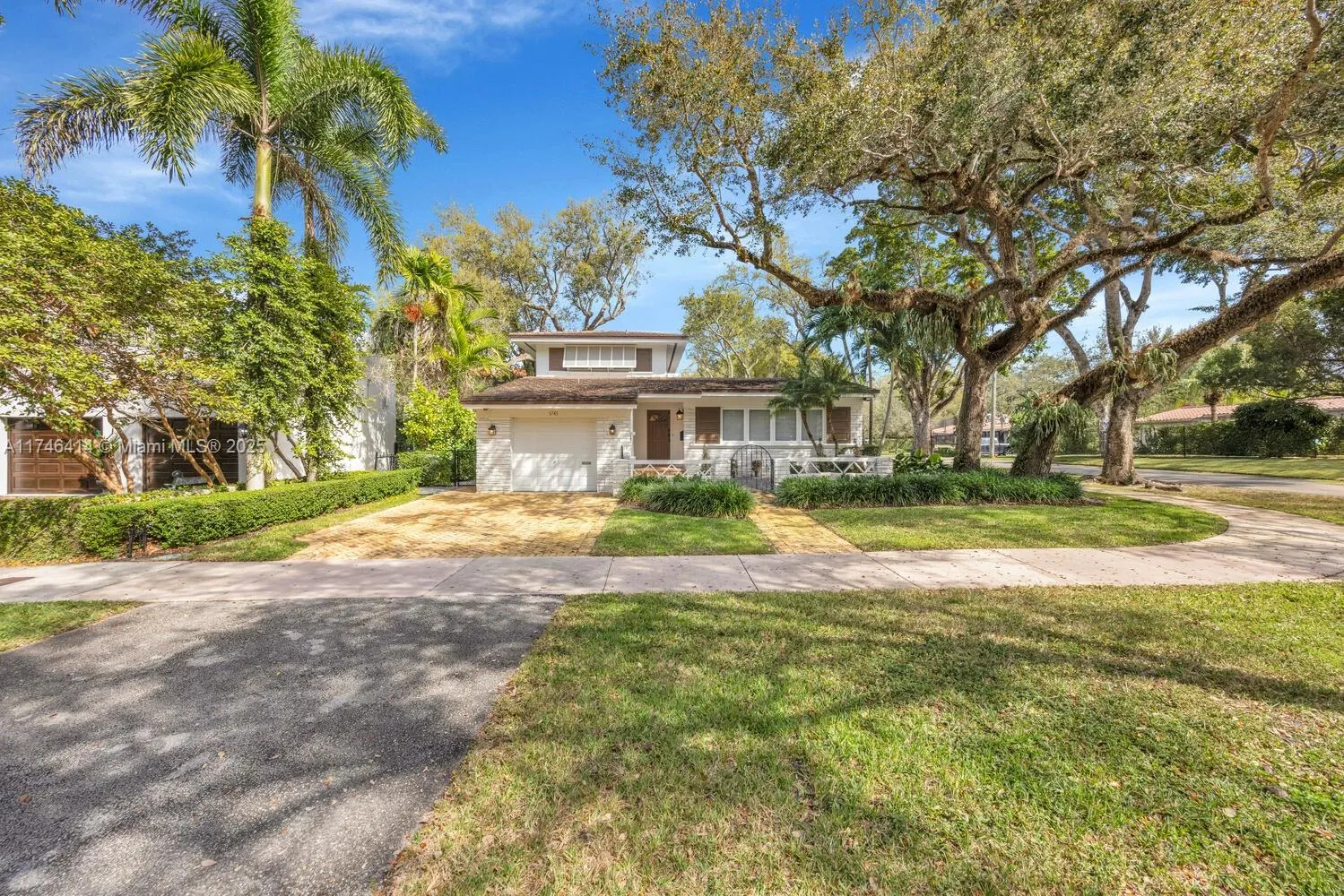 Coral Gables, Florida 33146, United States, 3 Bedrooms Bedrooms, ,2 BathroomsBathrooms,Residential,Active,1626