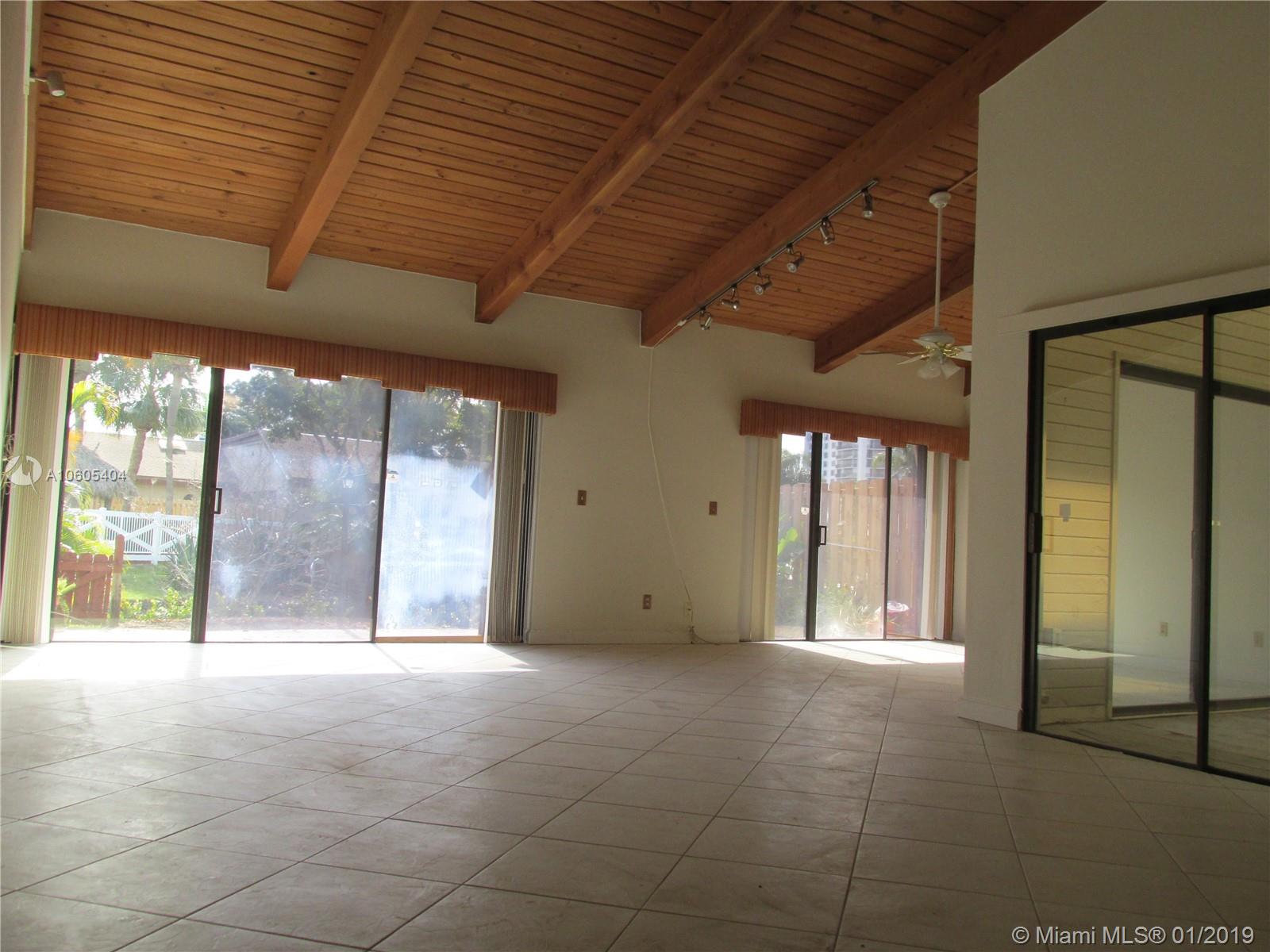 HARBOURWOOD - Residential Lease