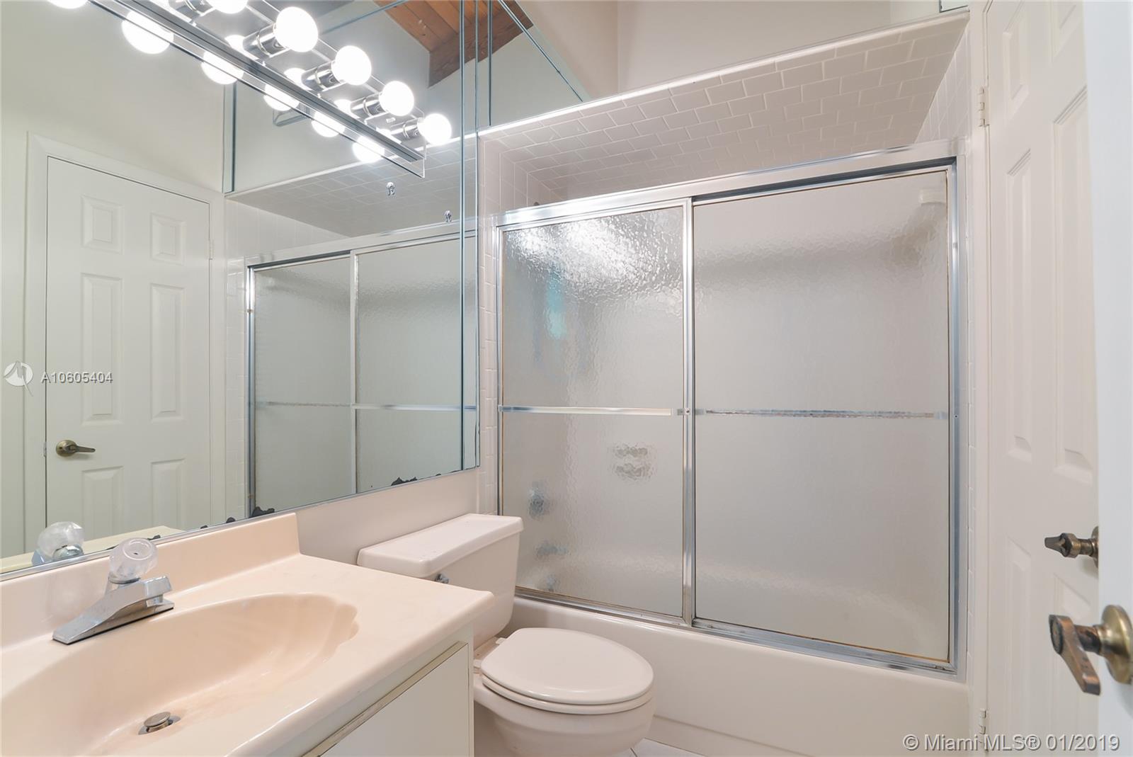 HARBOURWOOD - Residential Lease