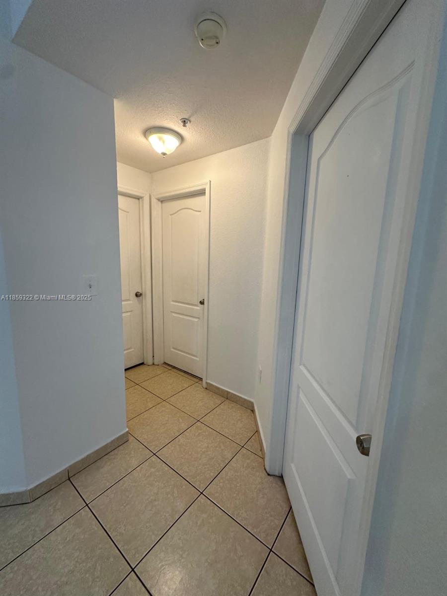 POINCIANA LAKES VILLAS CO - Residential