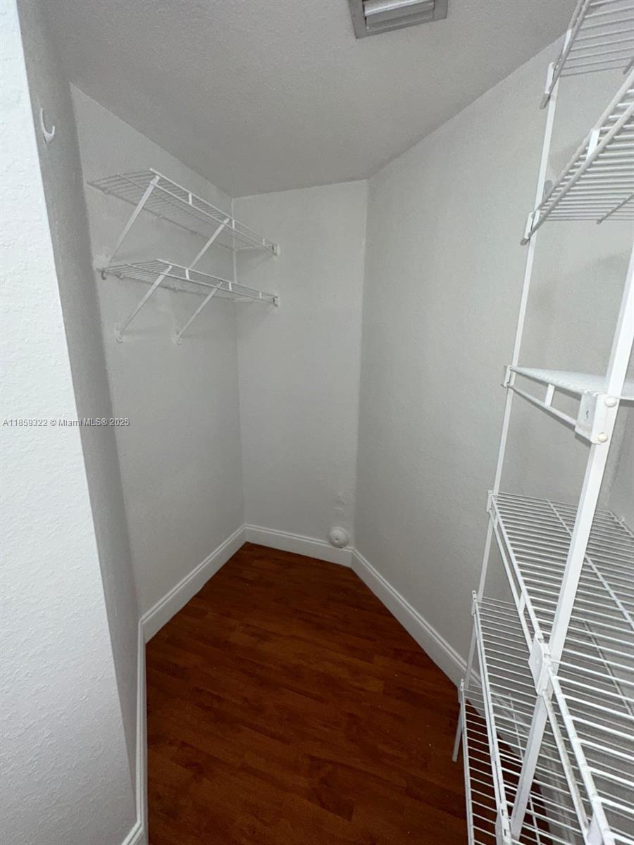 POINCIANA LAKES VILLAS CO - Residential