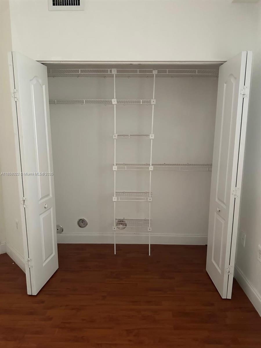 POINCIANA LAKES VILLAS CO - Residential