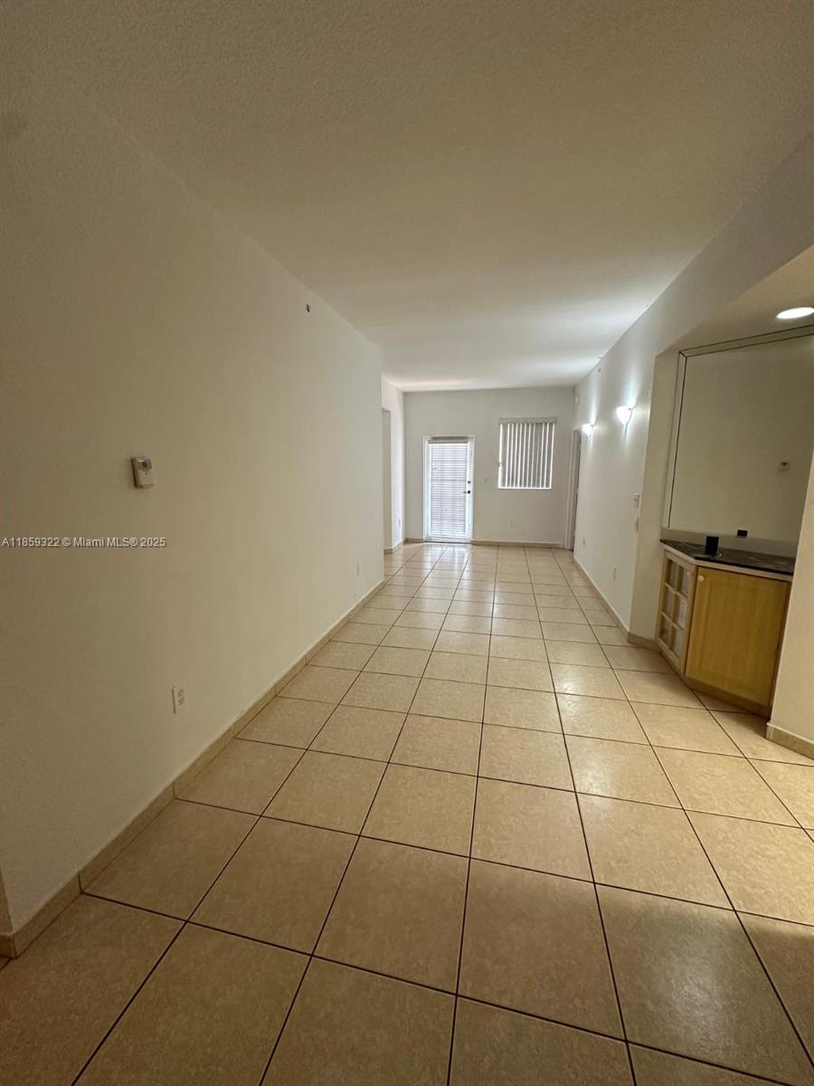 POINCIANA LAKES VILLAS CO - Residential